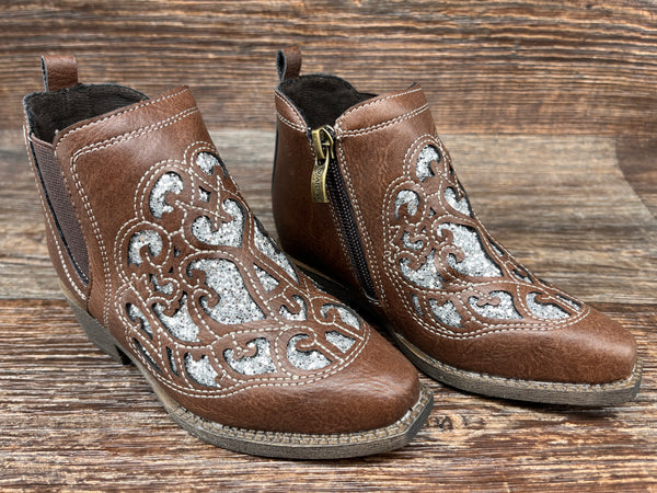 Kid's Footwear