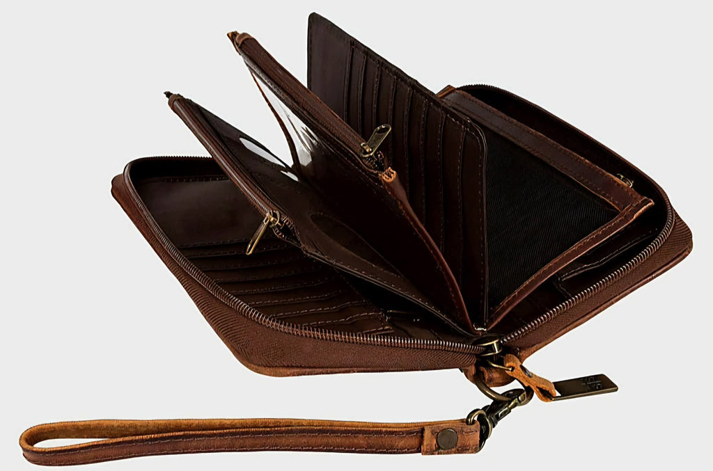 STS Ranchwear By Carroll Women's Chaynee Mountain Kacy Organizer Wristlet