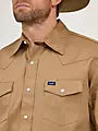 Wrangler Men's Cowboy Cut® Firm Finish Twill Western Snap Work Shirt